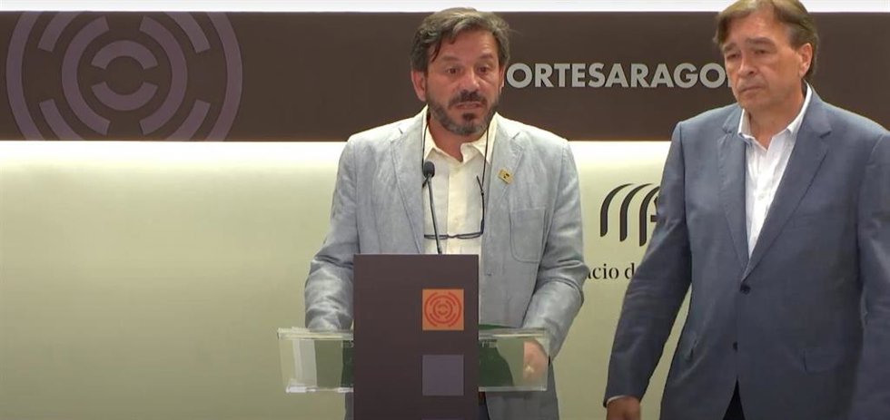El coordinador general de Aragón Existe, Valero Aguayos, y el portavoz parlamentario de Aragón-Teruel Existe, Tomás Guitarte.