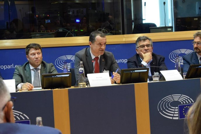 El conseller de Agricultura, Ganadería, Pesca y Alimentación de la Generalitat, Òscar Ordeig