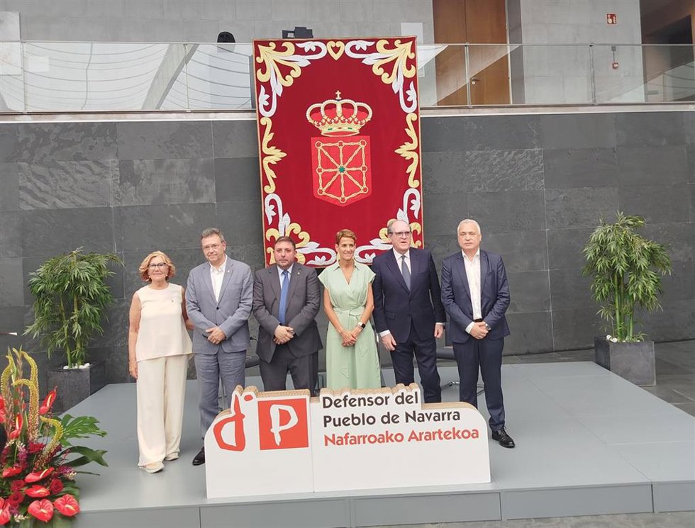 Imagen del acto conmemorativo del 25 aniversario de la aprobación de la ley foral del Defensor del Pueblo de Navarra