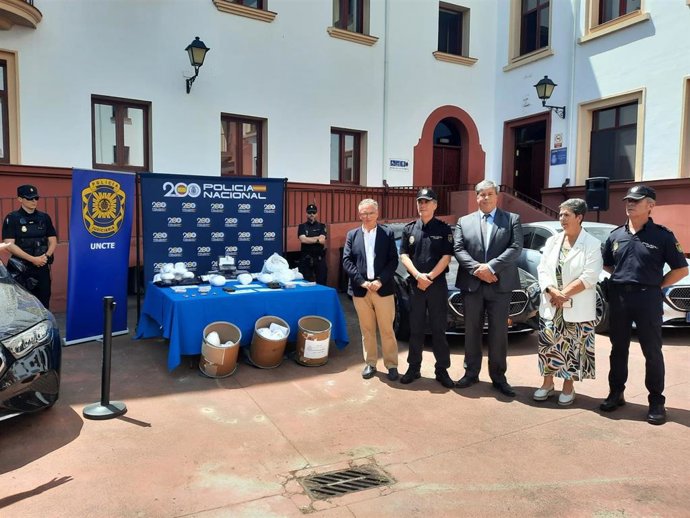 Efectos intervenidos en el laboratorio de droga en Badajoz