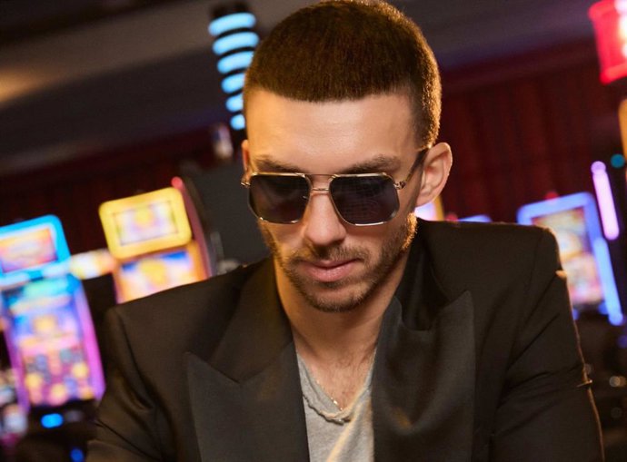 El piloto de Fórmula 1 Pierre Gasly (Alpine), en un anuncio de la marca Hawkers.