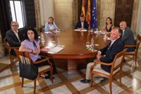 Consell, sindicatos y CEV se unen para exigir al Gobierno la aprobación del FLA extraordinario antes del 7 de julio