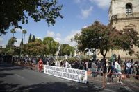 "Buena afluencia" de público en Sevilla en la protesta del taxi que pide participar en la nueva norma andaluza sobre VTC