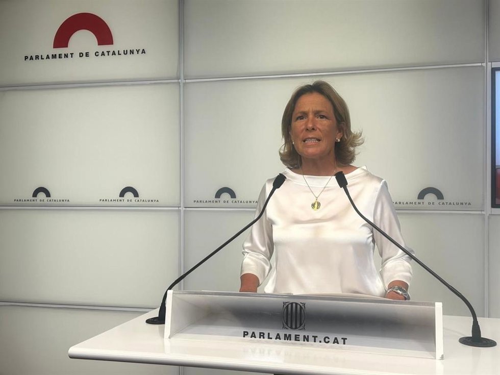 La diputada de Vox en el Parlament María García Fuster en rueda de prensa este miércoles