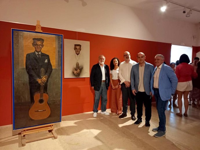 El pintor Carlos Muñoz de Pablos; la jefa de Cultura de la Junta en Segovia, Ruth LLorente; el concejal de Cultura, Juan Carlos Monroy; el director del Museo, Santiago Martínez Caballero, y el diputado de Cultura, José María Bravo.