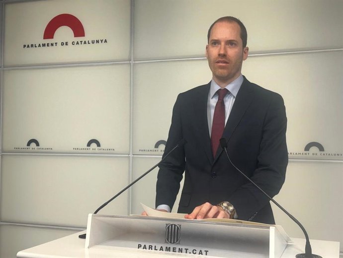 El portavoz del PP en el Parlament, Juan Fernández