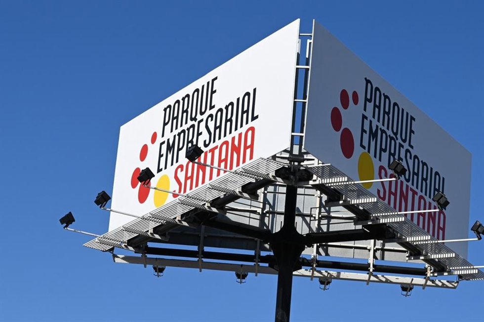 Archivo - Cartel del Parque Empresarial Santana.
