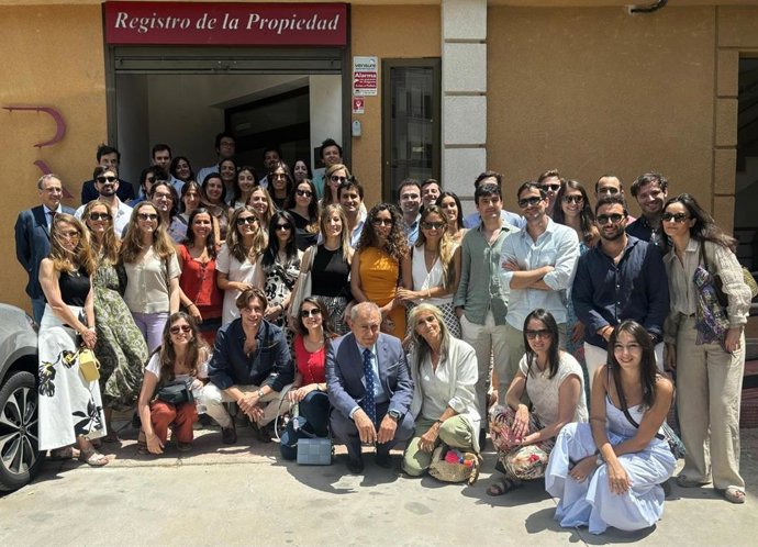 Visita de registradores jóvenes de España a Brihuega.