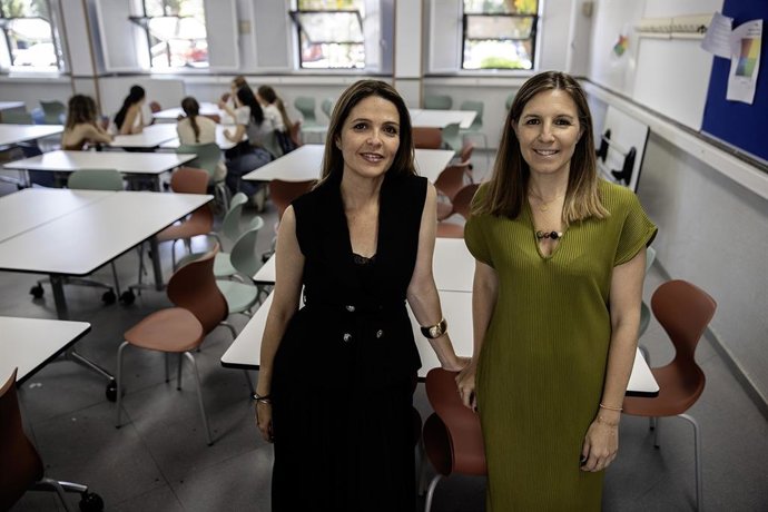 Archivo - Rocío Juárez y Rocío Lavigne, del grupo de I+D+i en Necesidades Específicas de Apoyo Educativo en niños y adolescentes con Trastornos en el Neurodesarrollo 'NEAEplus'