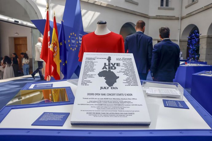 Exposición 'Europa nos hace mejores' en la Real Casa de Postas