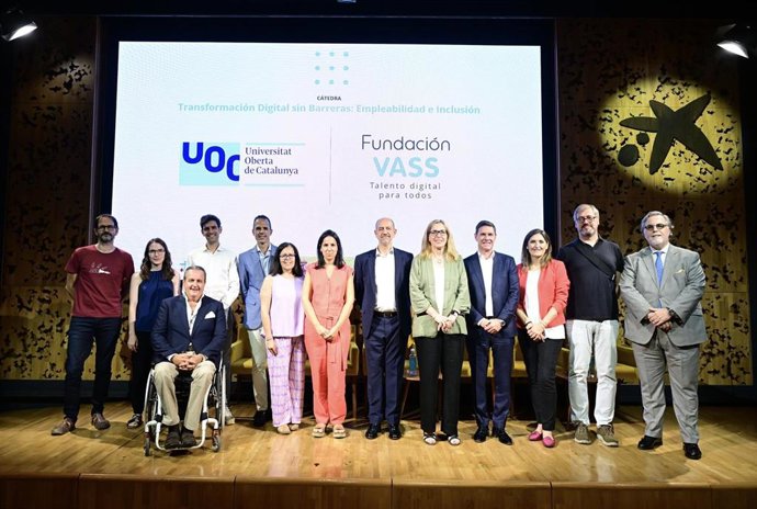 Oberta de Cataluña y Fundación VASS lanzan la Cátedra Transformación Digital sin Barreras: Empleabilidad e Inclusión