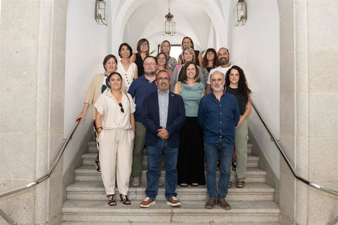 Felcode reúne a voluntarios expertos.