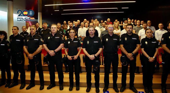 La Policía Nacional en Córdoba celebra una jornada formativa y de actualización en materia de Seguridad Privada y ciberseguridad.