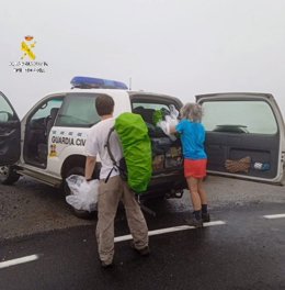 Asistencia a peregrinos por parte d ela Guardia Civil