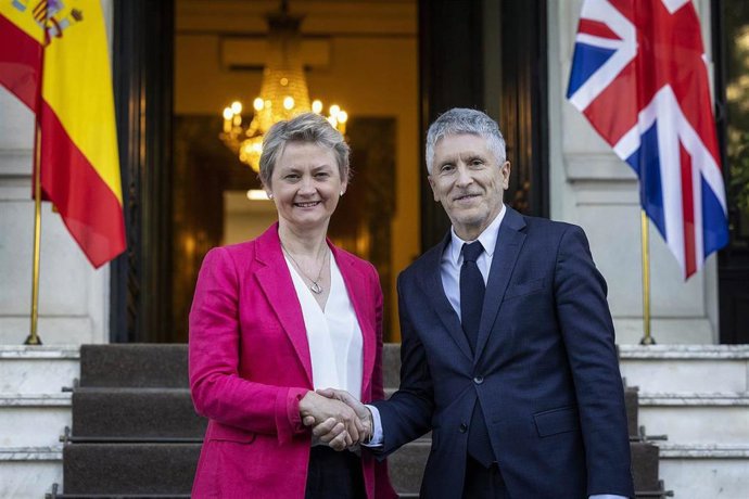 Marlaska apuesta por reforzar la cooperación policial con Reino Unido: "Es un socio importante para España en seguridad".