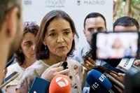 PSOE reta a Almeida a que quite él mismo la bandera LGTBI+ del Edificio de Grupos y le pide no abrazar postulados de Vox