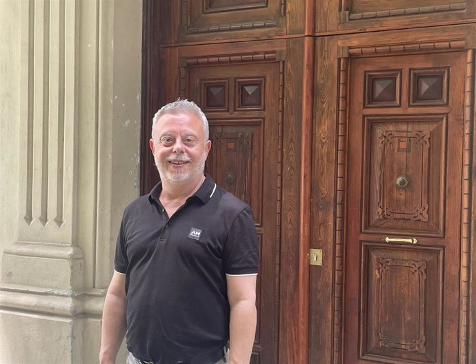 El escritor Toni Hill