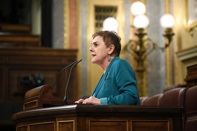 O porta-voz do EH Bildu no Congresso dos Deputados, Mertxe Aizpurua, durante uma sessão plenária no Congresso dos Deputados, em 24 de junho de 2025, em Madri (Espanha). O Congresso dos Deputados está realizando sua última sessão plenária ordinária hoje.