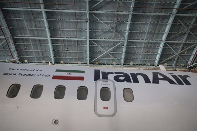 Archivo - September 16, 2019, Tehran, IRAN: This photo shows an under repair EP-ITD ATR airplane at a maintenance hangar of Iran Air (Homa) at Mehrabad International Airport in Tehran, Iran.