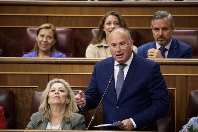 EL portavoz del PP en el Congreso, Miguel Tellado, durante un pleno en el Congreso de los Diputados, a 25 de junio de 2025, en Madrid (España).  