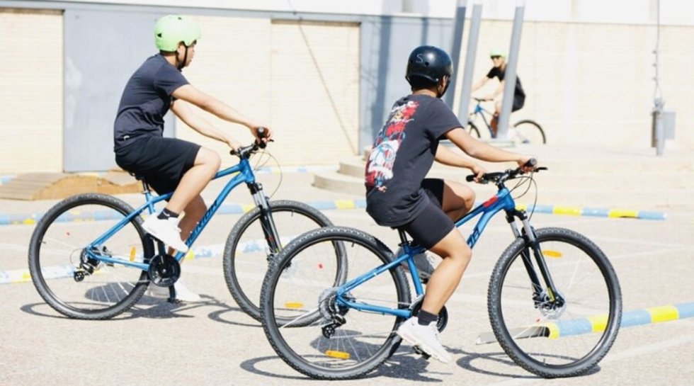Programa para enseñar a niños a ir en bicicleta