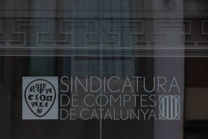 Archivo - Façana de la seu de la Sindicatura de Comptes 