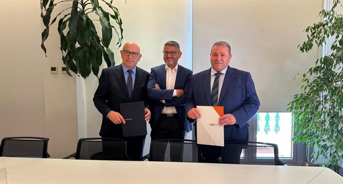 Cesgar y EBN Banco firman un acuerdo para facilitar la financiación a pymes, por un total de 100 millones.