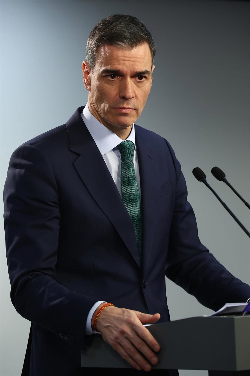 Archivo - El presidente del Gobierno, Pedro Sánchez, ofrece una rueda de prensa tras participar en la reunión extraordinaria del Consejo Europeo, a 6 de marzo de 2025, en Bruselas (Bélgica).