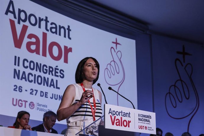 La ministra de Ciencia, Innovación y Universidades y secretaria general del PSPV, Diana Morant, en la inauguración del Congreso de la Federación de Servicios Públicos de la UGT-PV