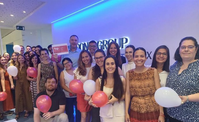 Equipo Donte Group tras la Certificación Top Employer 2025