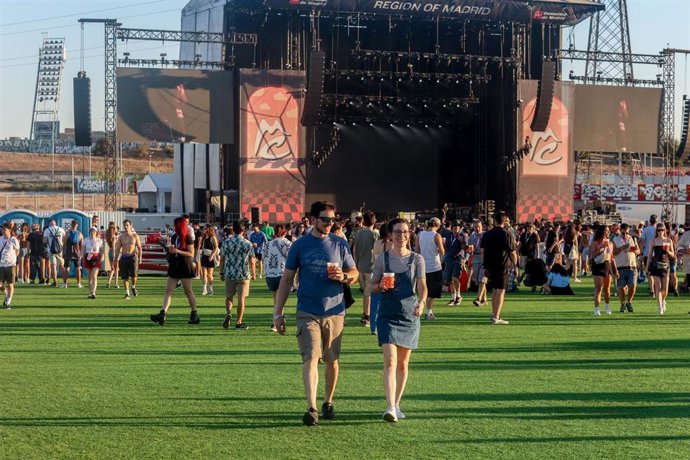 Archivo - Ambiente durante el último día del festival Mad Cool 2024, a 13 de julio de 2024, en Madrid (España). 