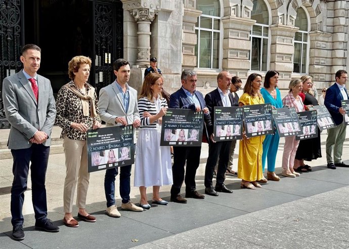 Santander guarda un minuto de silencio