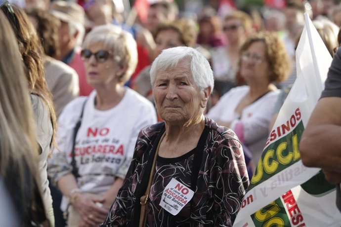 Concentración en defensa de la planta de la Azucarera en La Bañeza (León)