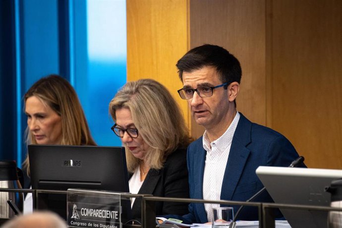 El presidente de RTVE, José Pablo López, comparece durante la Comisión Mixta de Control Parlamentario de la Corporación RTVE y sus Sociedades, en el Congreso de los Diputados, a 29 de mayo de 2025, en Madrid (España). Durante la comisión, ha informado a l