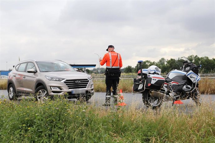 Control de tráfico de la Ertzaintza.