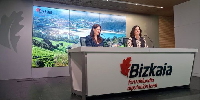 Leixuri Arrizabalaga e Itxaso Berrojalbiz