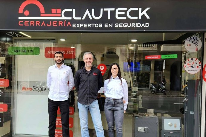 Clauteck, cerrajería especializada en la apertura de puertas sin rotura en Barcelona