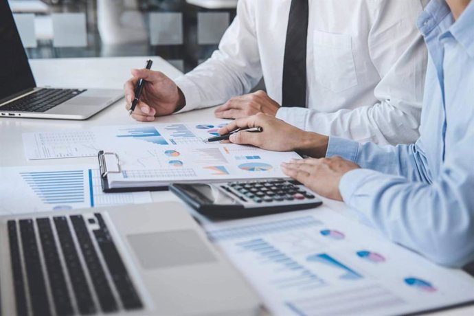 AVERON, la agencia de marketing y publicidad digital que conecta creatividad y subvenciones