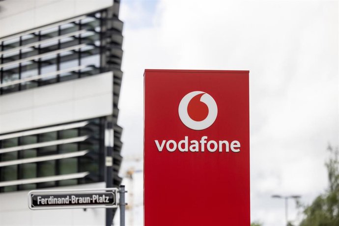 Archivo - Logo de Vodafone.