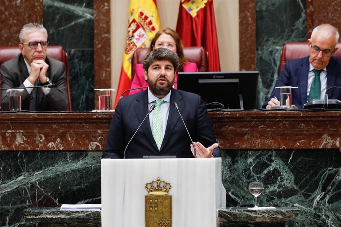 El presidente del Gobierno Regional, Fernando López Miras, durante su intervención en el primer día del Debate del Estado de la Región