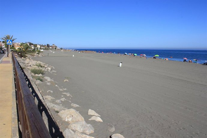 Archivo - Playa de Benajarafe en Vélez-Málaga (Málaga)