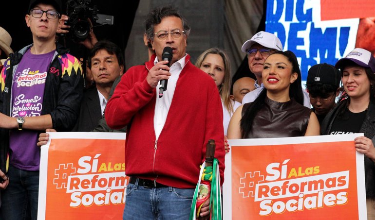 Política