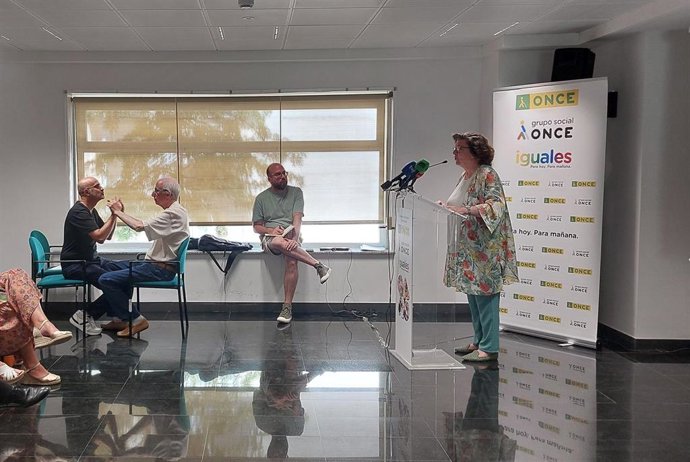 La consellera de Familias y Asuntos Sociales, Catalina Cirer, en un acto con motivo del Día Internacional de las Personas con Sordoceguera