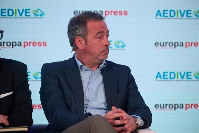 Archivo - El director general de APPA Renovables, José María González, durante un encuentro informativo de Europa Press con la Asociación Empresarial para el Desarrollo e Impulso de la Movilidad Eléctrica (AEDIVE) 