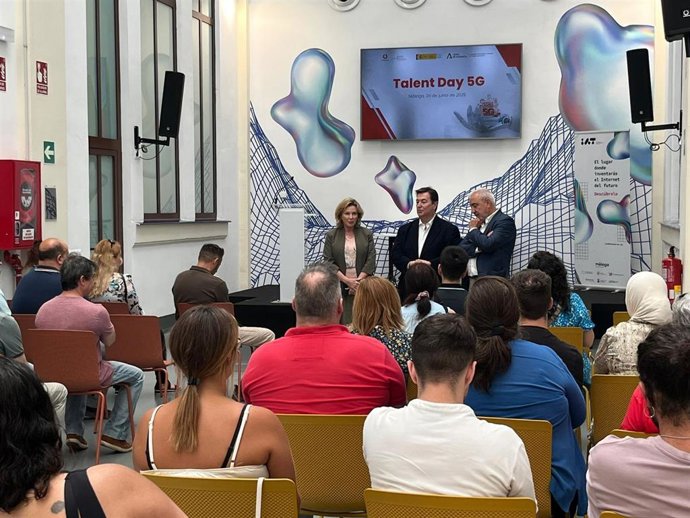 La delegada de Empleo, Empresa y Trabajo Autónomo de la Junta de Andalucía en Málaga, Carmen Sánchez Sierra, durante el ‘Talent Day 5G’,