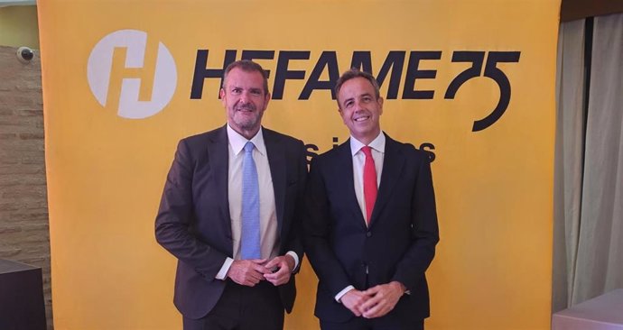 El presidente de Hefame, Enrique Ayuso, junto al director general de Hefame, Javier López, en las Asambleas de socios de la cooperativa