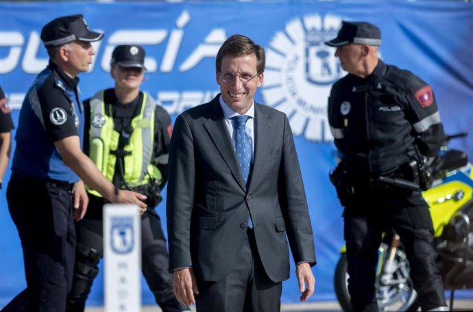 Archivo - El alcalde de Madrid, José Luis Martínez-Almeida, en el actomde San Juan, patrón de la Policía Municipal