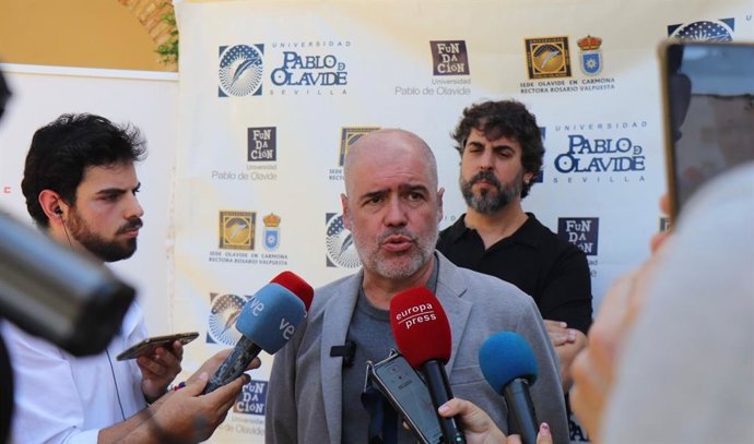 El secretario general de CCOO, Unai Sordo, antes de clausurar el curso 'La crisis de las democracias y el auge de las extremas derechas: alternativas desde el sindicalismo', de los Cursos de Verano de la Olavide.