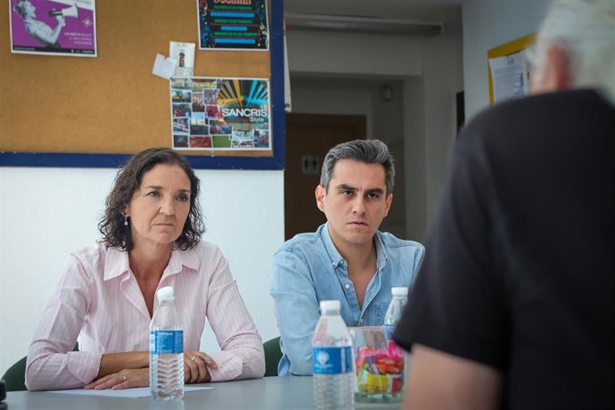 Archivo - La portavoz socialista en el Ayuntamiento de Madrid, Reyes Maroto, y el concejal Enrique Rico