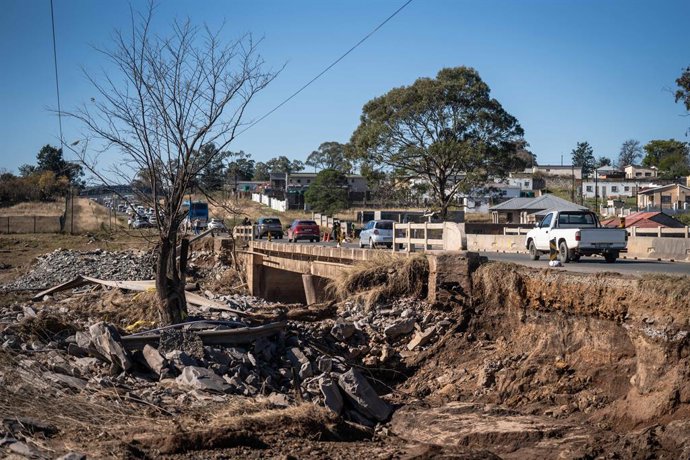 MTHATHA, June 14, 2025  -- This photo taken on June 13, 2025 shows a flood-damaged bridge where a scholar transport minibus carrying 11 school children and 2 adults was swept away during the floods in Mthatha, Eastern Cape Province, South Africa. The deat